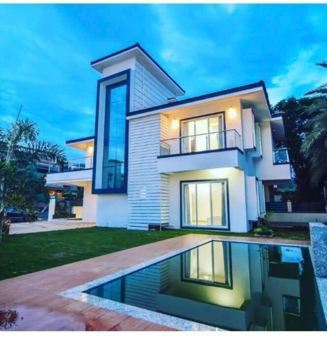Royal Paradise Villa โลนาวาลา ภายนอก รูปภาพ