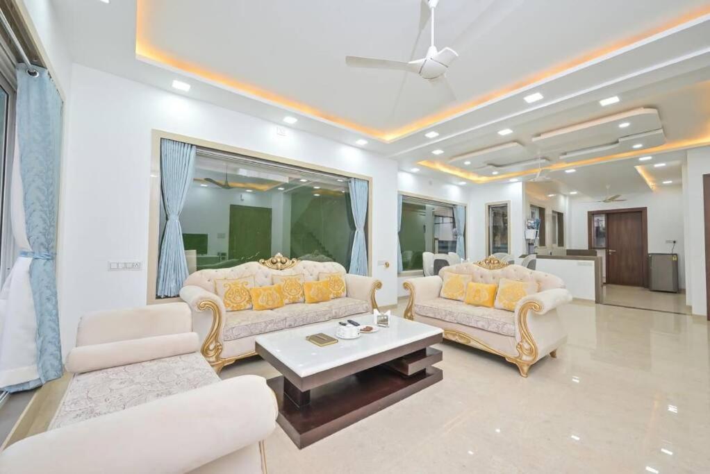 Royal Paradise Villa โลนาวาลา ภายนอก รูปภาพ