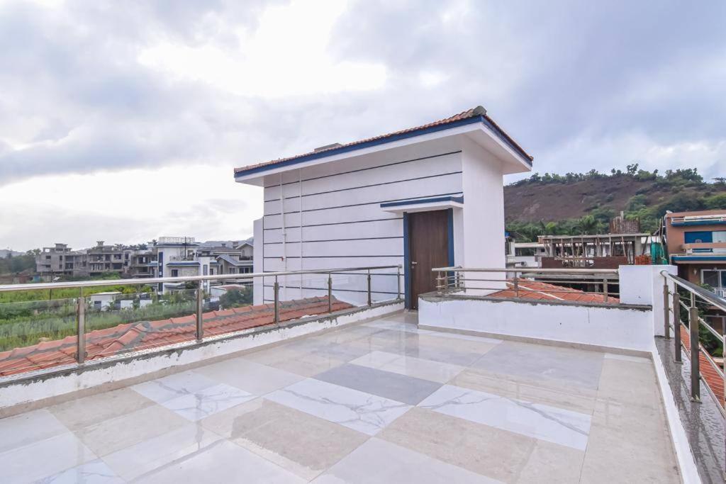 Royal Paradise Villa โลนาวาลา ภายนอก รูปภาพ