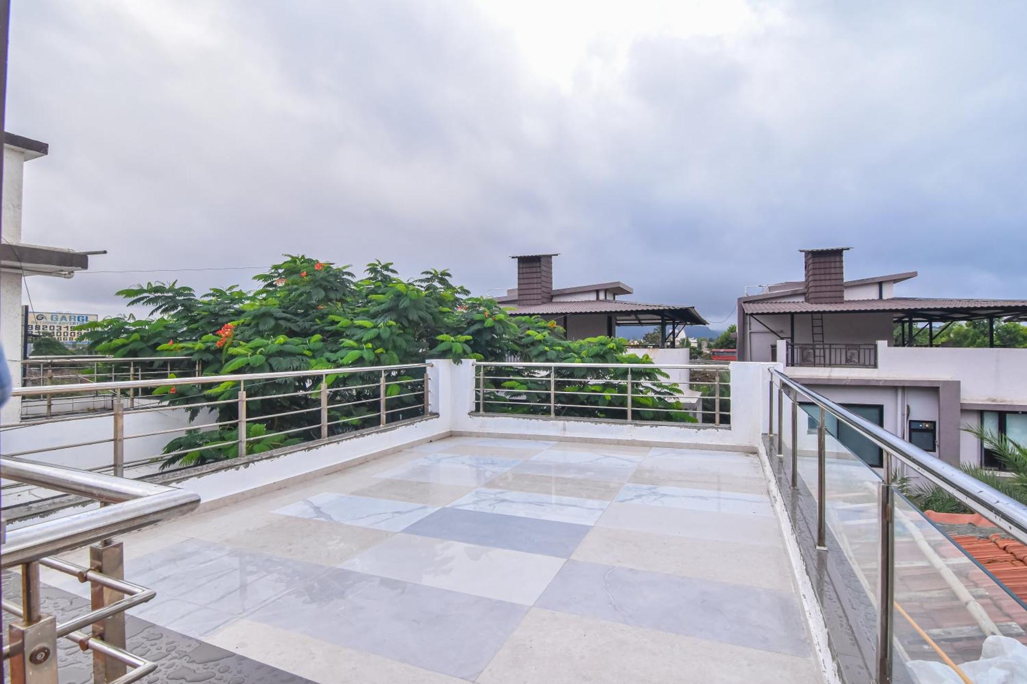 Royal Paradise Villa โลนาวาลา ภายนอก รูปภาพ